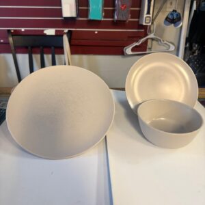 Beige Dishware Set – Plate & Bowls