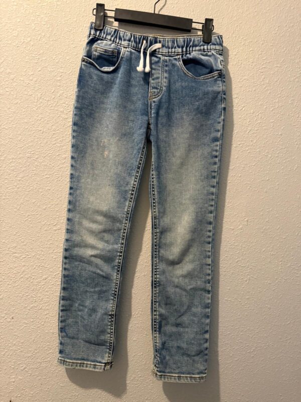 Light Blue Jogger‑Style Jeans